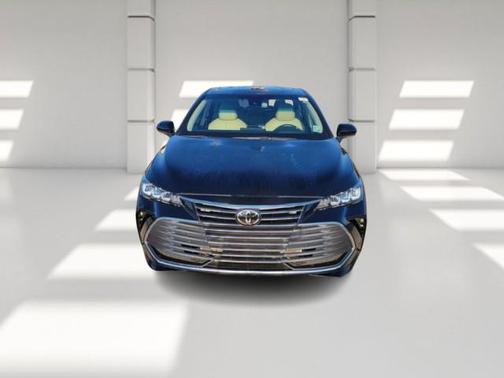 2022 Toyota Avalon XLE
