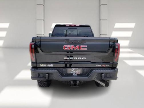 2025 GMC Sierra 2500 AT4