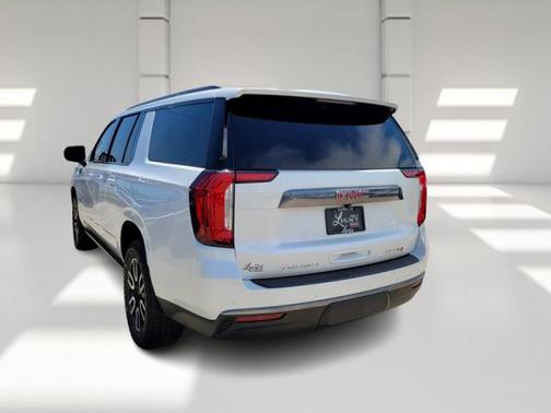 2023 GMC Yukon XL 4WD AT4