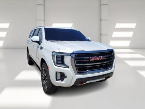 2023 GMC Yukon XL 4WD AT4
