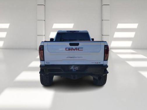 2025 GMC Sierra 2500 AT4X