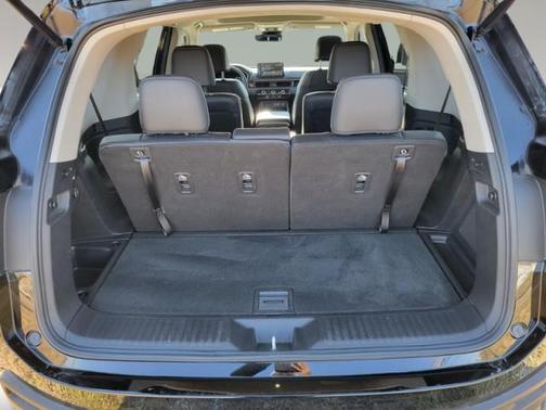 2025 Honda Pilot Touring 8-Passenger