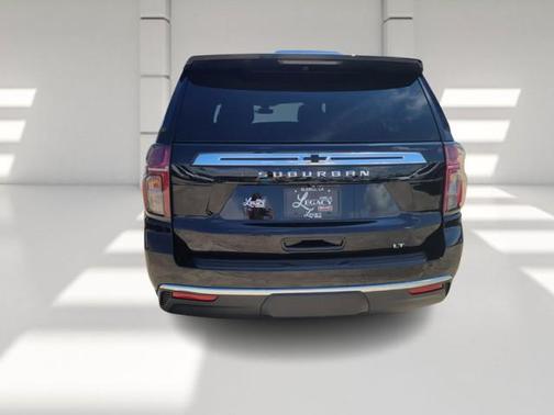 2022 Chevrolet Suburban LT