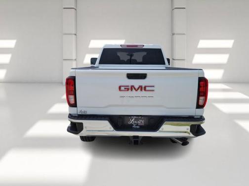 2025 GMC Sierra 2500 Base