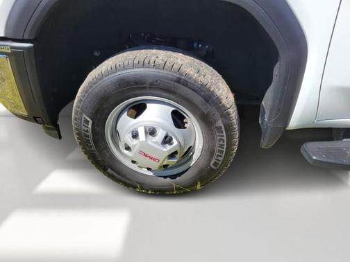 2025 GMC Sierra 3500 Base