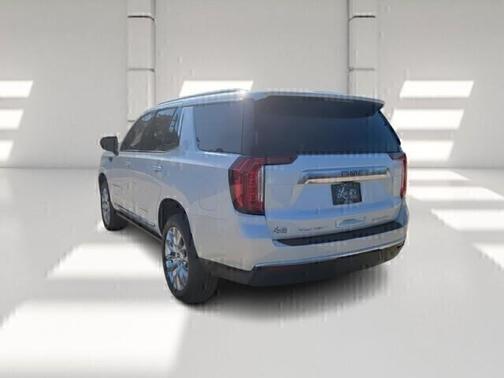 White Frost Tricoat 2024 GMC Yukon Denali