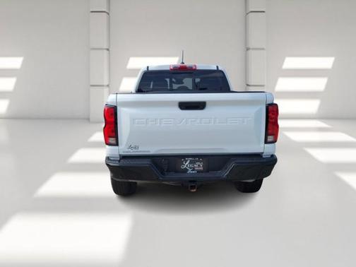 Summit White 2023 Chevrolet Colorado Trail Boss