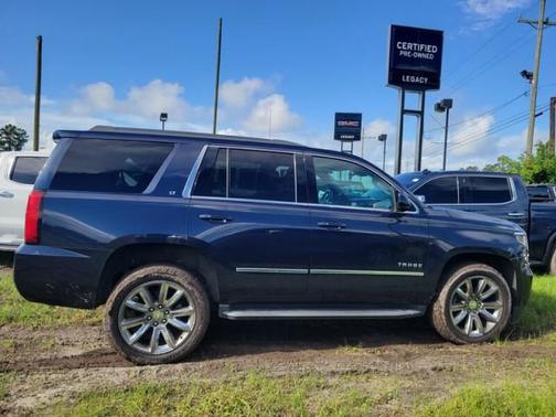DARK BLUE METALLIC BLUE 2017 Chevrolet Tahoe LT