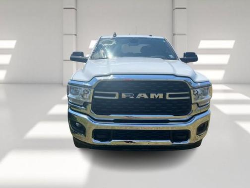2022 RAM 2500 Big Horn Crew Cab 4x4 6'4' Box