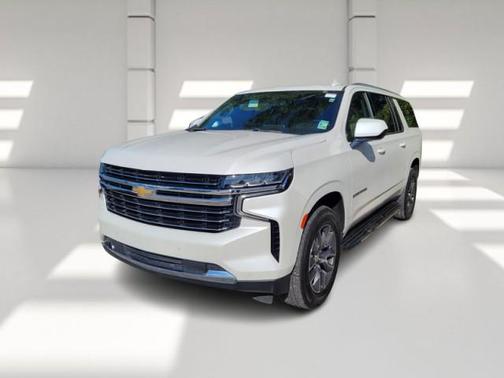 2022 Chevrolet Suburban LT