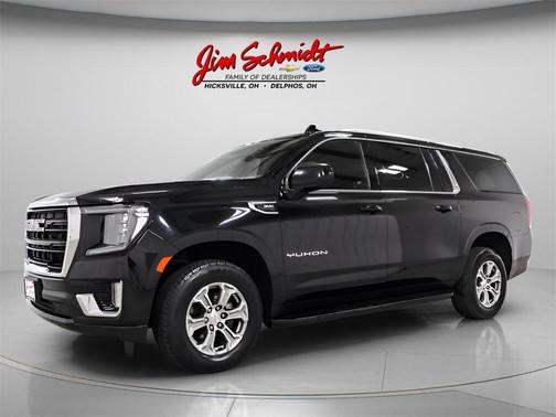 2023 GMC Yukon XL SLE