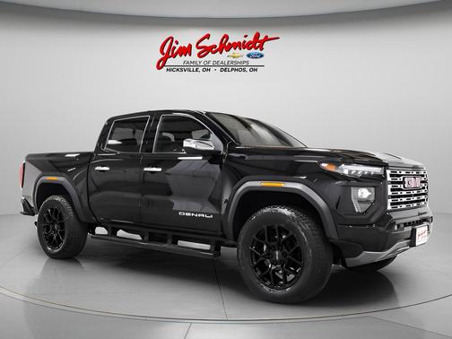 Onyx Black 2025 GMC Canyon Denali
