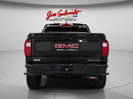 Onyx Black 2025 GMC Canyon Denali