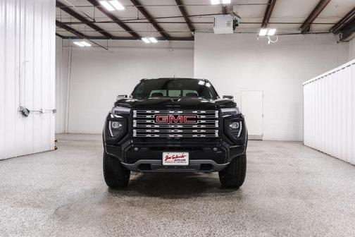 Onyx Black 2025 GMC Canyon Denali