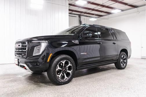2025 GMC Yukon XL AT4