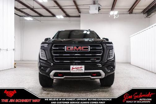 2025 GMC Yukon XL AT4