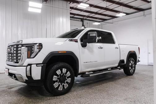 2024 GMC Sierra 2500 Denali