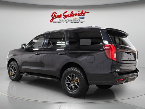 Agate Black Metallic 2025 Ford Expedition Tremor