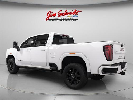 2024 GMC Sierra 3500 AT4