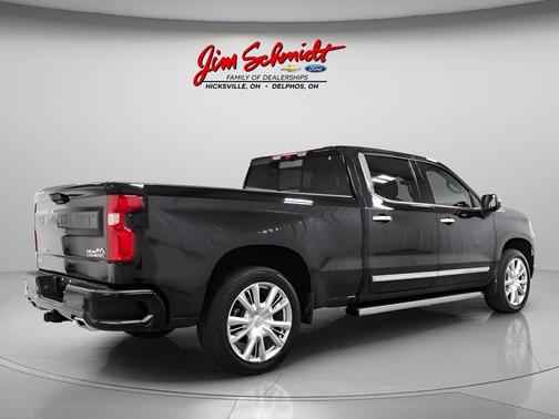 Black 2024 Chevrolet Silverado 1500 High Country