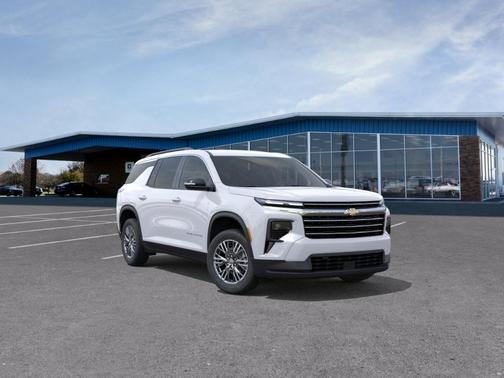 Summit White 2026 Chevrolet Traverse LT