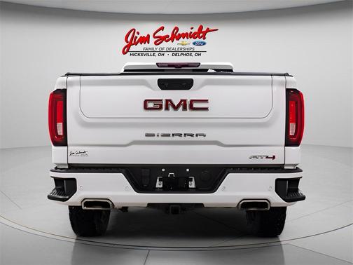 2022 GMC Sierra 1500 AT4