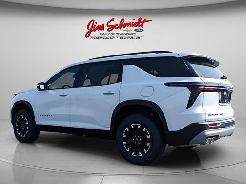 Polar White 2026 Chevrolet Traverse Z71