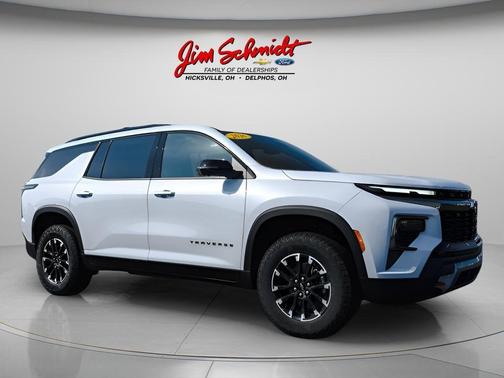 Polar White 2026 Chevrolet Traverse Z71