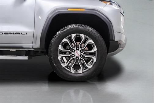 2025 GMC Canyon Denali
