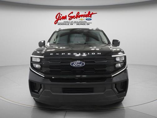 Agate Black Metallic 2025 Ford Expedition Active