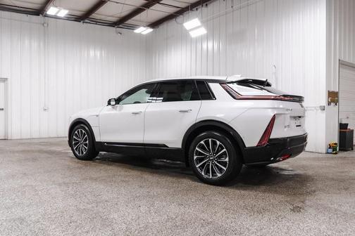 2024 Cadillac LYRIQ Sport