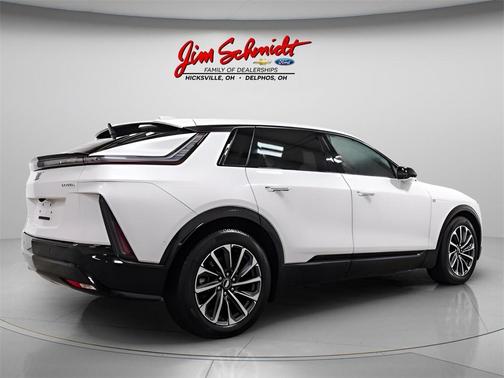 2024 Cadillac LYRIQ Sport