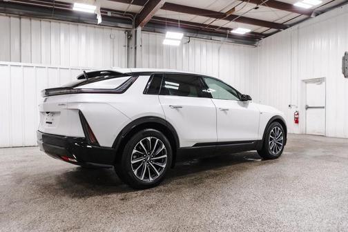 2024 Cadillac LYRIQ Sport