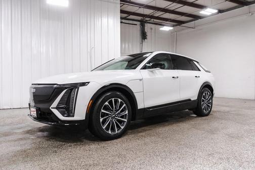 2024 Cadillac LYRIQ Sport