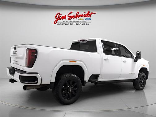 2024 GMC Sierra 2500 AT4