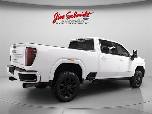 2024 GMC Sierra 2500 AT4