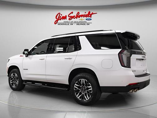 Iridescent Pearl Tricoat 2025 Chevrolet Tahoe Z71