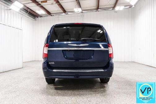 2015 Chrysler Town & Country Touring-L