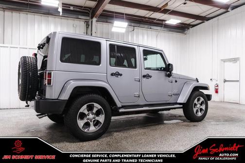 2017 Jeep Wrangler Unlimited Sahara