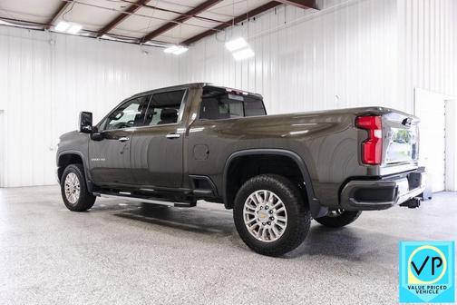 2022 Chevrolet Silverado 3500 High Country