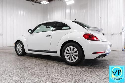 2017 Volkswagen Beetle 1.8T S