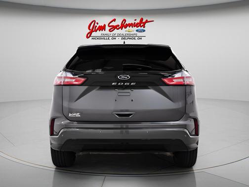 Carbonized Gray Metallic 2022 Ford Edge ST Line