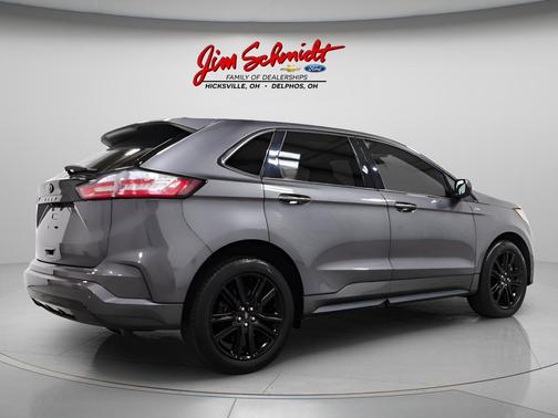 Carbonized Gray Metallic 2022 Ford Edge ST Line