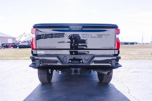 2026 Chevrolet Silverado 2500 Custom