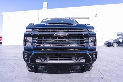 2026 Chevrolet Silverado 2500 Custom