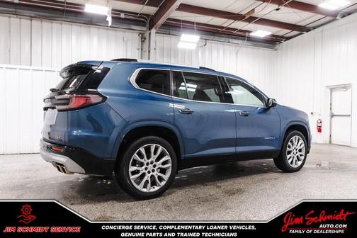 2025 GMC Acadia Denali