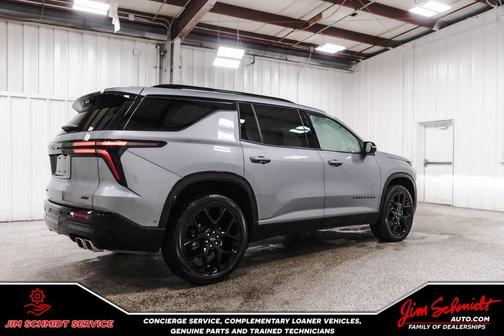 2025 Chevrolet Traverse RS