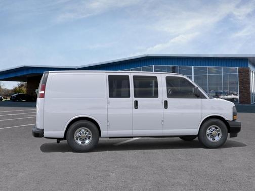 Summit White 2026 Chevrolet Express 3500 Work Van