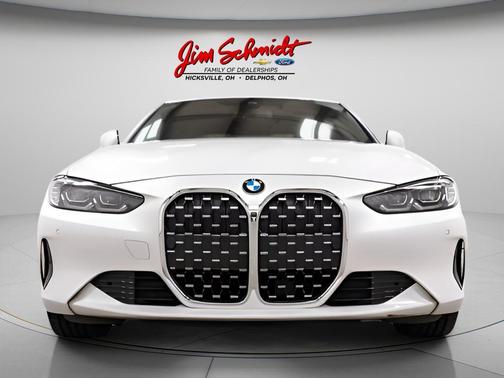 Mineral White Metallic 2024 BMW 430 i