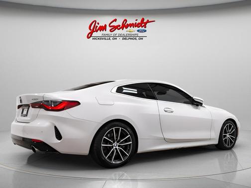 Mineral White Metallic 2024 BMW 430 i